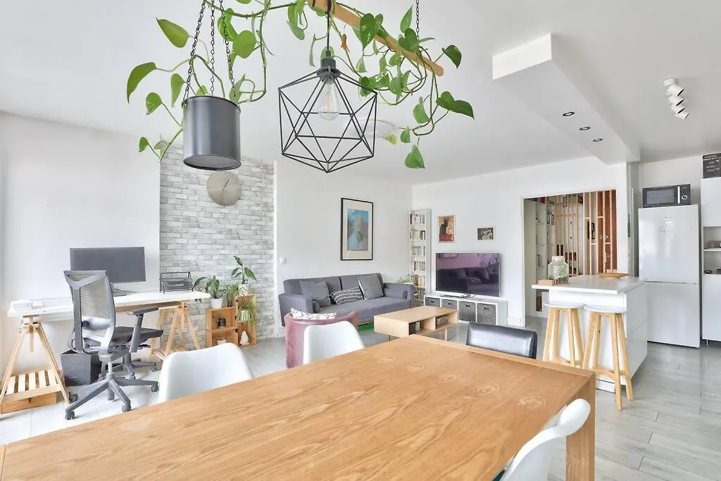 Beautiful And Bright 3 Bed Near La Villette Paris Apartment